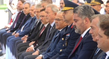 Siyasilerden 15 Temmuz Polis Şehitliği'nde anma töreni