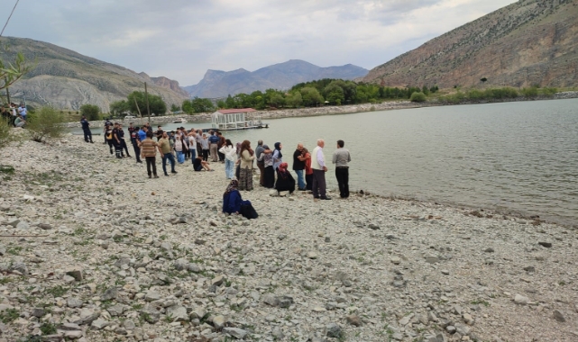 Tortum Gölü'ne giren çocuk kayboldu
