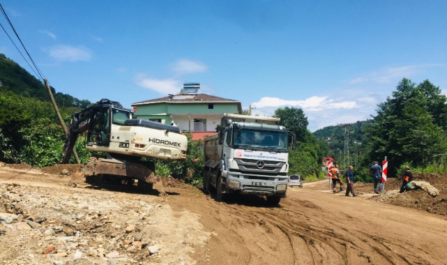 Trabzon'da selin izleri siliniyor