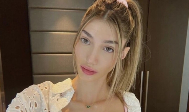 Ünlü güzelden bikinili cesur pozlar!