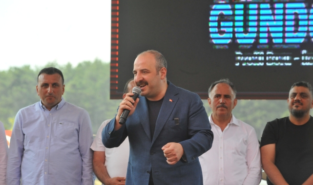 Varank: "Siyasi kimliğiniz ne olursa olsun, kimseye paye vermeyin"