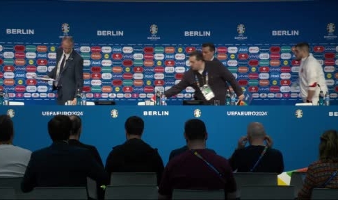 Vincenzo Montella: "Takımımızla gurur duymamız gerekiyor"