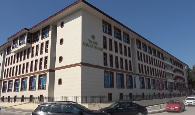 Yalova adliyesi çıkışında silahlı kavga