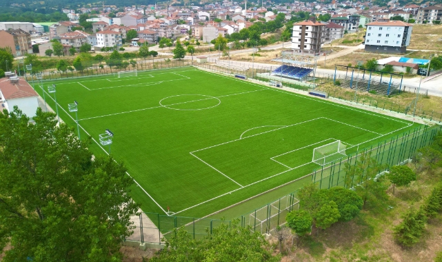 Yeniceköy futbol tesisi görücüye çıkıyor