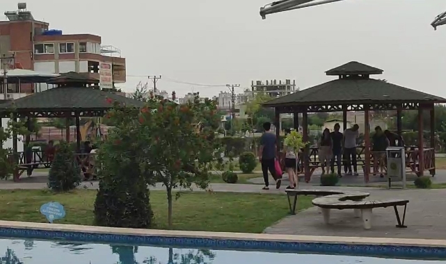 Adana'da peş peşe 3 depremin ardından evlerde çatlaklar oluştu