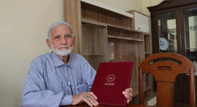 Azmetti 75 yaşında hafız oldu!
