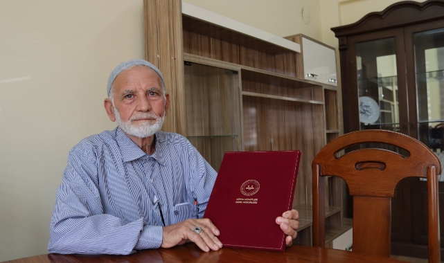 Azmetti 75 yaşında hafız oldu!