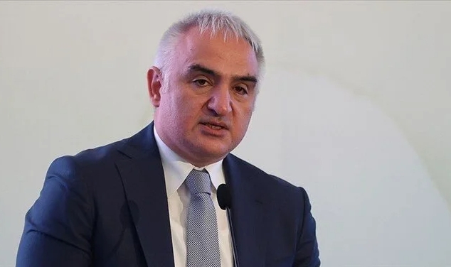 Bakan Ersoy'dan Instagram açıklaması!