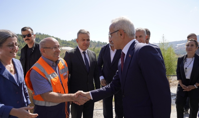 Bakan Uraloğlu müjdeyi verdi! "Seyahat süresi 10 dakikaya inecek"