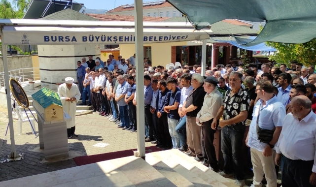 Bıçaklı kavgada öldürüldü! Bursa'da toprağa verildi