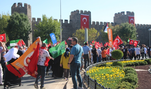 Binlerce Kayserili Filistin için yürüdü