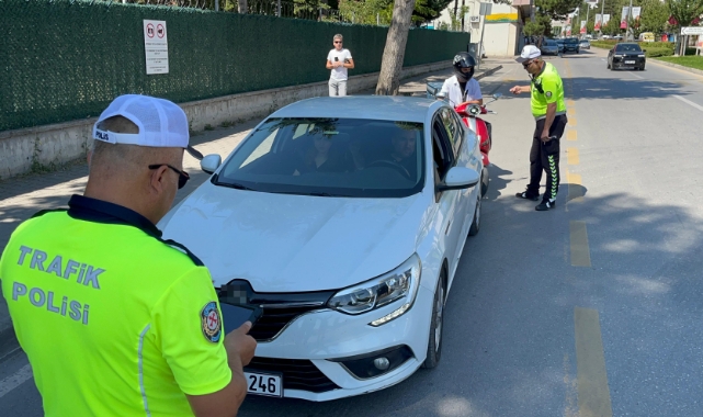 Bolu polisi kurallara uymayan şoförlere göz açtırmadı