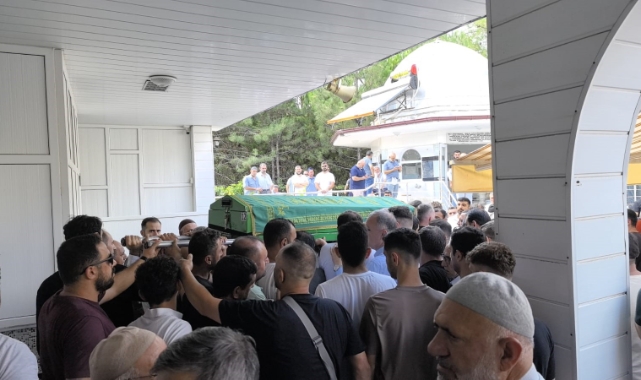Bursa'da feci kazada hayatını kaybedenler toprağa verildi