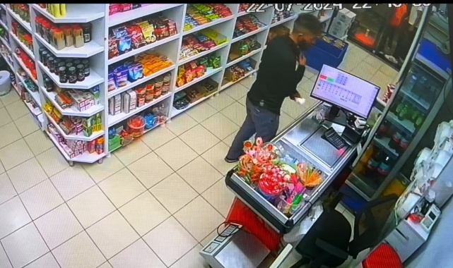 Bursa'da hırsızlığın böylesi! Önce ev, sonra market...