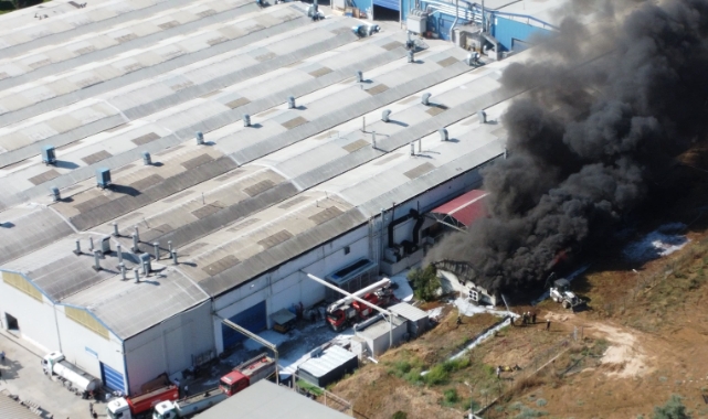 Bursa'da yat fabrikasında çıkan yangın kontrol altında!