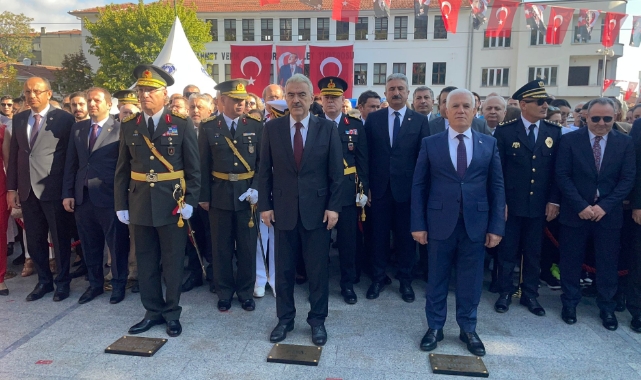Bursa'da 'Zafer Bayramı' coşkusu