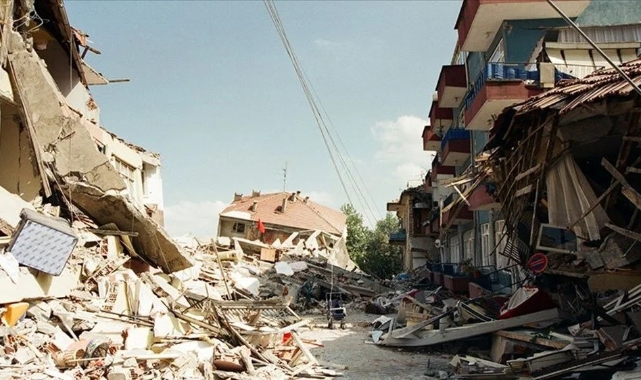 Bursa protokolü '17 Ağustos'u unutmadı