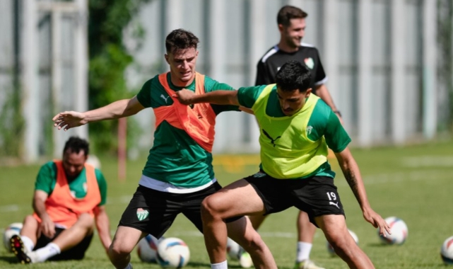 Bursaspor'da çalışmalar sürüyor