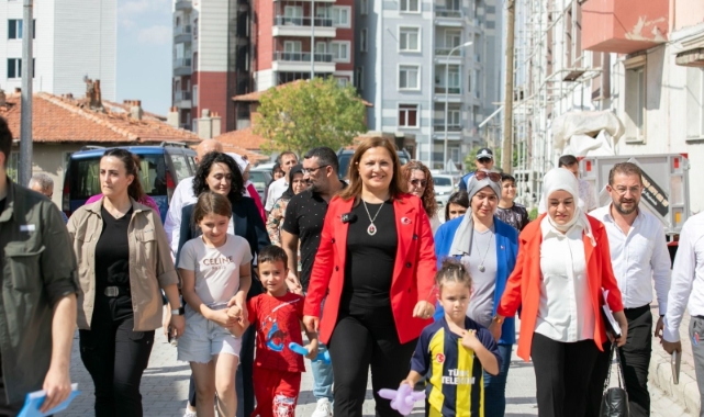 Çocukluğunun geçtiği mahalleye belediye başkanı olarak gitti