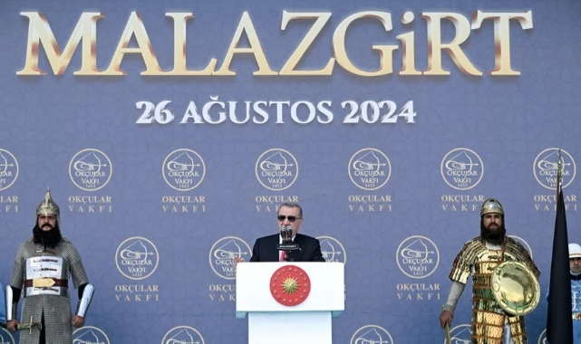 Cumhurbaşkanı Erdoğan: Malazgirt zulme karşı kenetlenmenin zaferidir