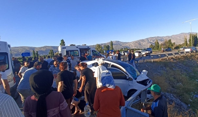 Erzincan’da trafik kazası: 8 yaralı   