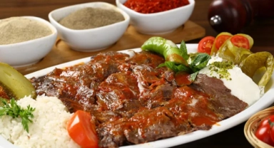 İskender'in 10 TL'den 300 TL'ye yolculuğu! 2015 yılından kalma adisyon..