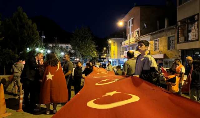 İskilipliler Zafer Bayramı’nda fener alayında tek yürek oldu