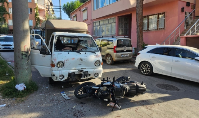 Kamyonetle çarpıştı! Camın içinden girdi