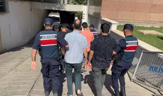Kara para aklayan çeteye darbe!