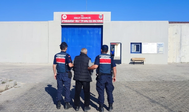 Karı koca çift cinsel istismar suçundan tutuklandı!