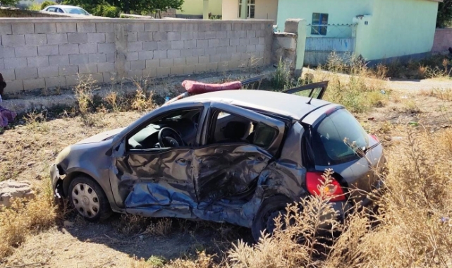 Kulu'da otomobiller çarpıştı: 1 yaralı