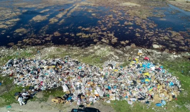 Kuş cenneti çöp yığını oldu!