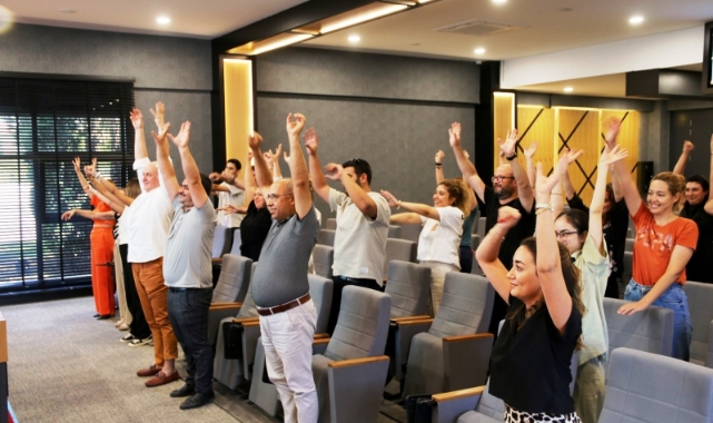 Kütahya OSB’de "Şu Dünyadaki En Mutlu Kişi" semineri