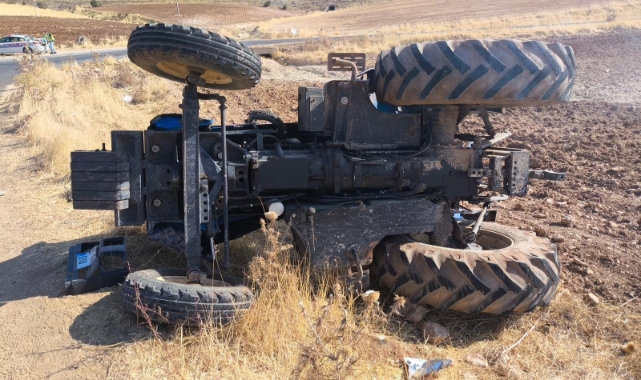 Mardin'de traktör devrildi: 1 yaralı