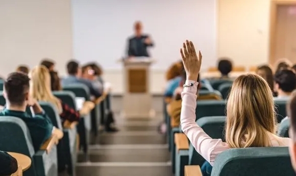 Milyonlarca öğrenci heyecanla bekliyordu! Üniversite kayıtları başladı