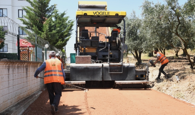 Osmangazi'de yollar asfaltla kaplanıyor