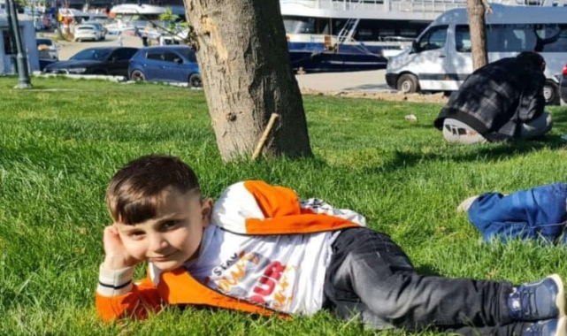 Otomobilin altında kalan çocuk hayatını kaybetti!