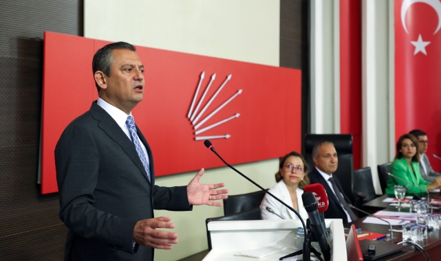 Özgür Özel'den müfredat tepkisi