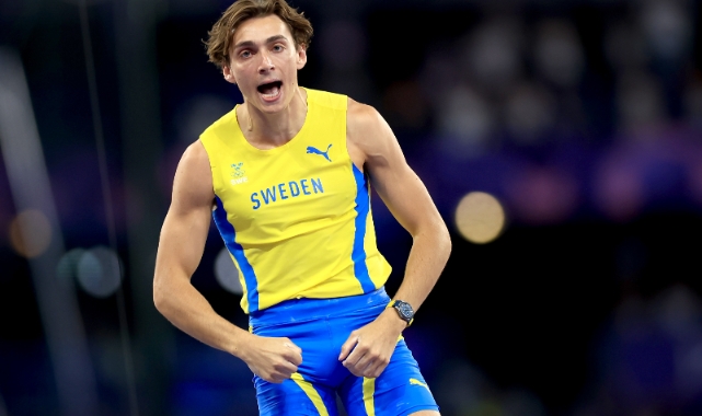 Rekorlar kıran Armand Duplantis'ten, Yusuf Dikeç pozu