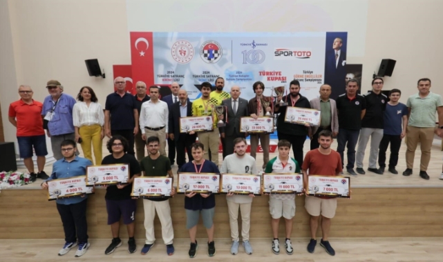Satranç Türkiye Kupası'nın kazananı belli oldu