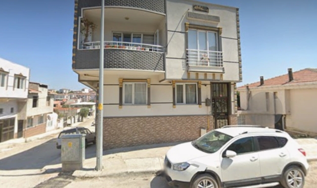 Silahla oynarken amca oğlunun hayatına mal oldu