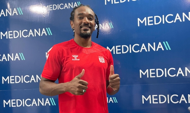 Sivasspor’un yeni transferi Samuel Moutoussamy sağlık kontrolünden geçti