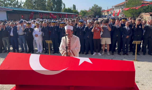 Somali'de şehit olan Uzman Çavuş toprağa verildi
