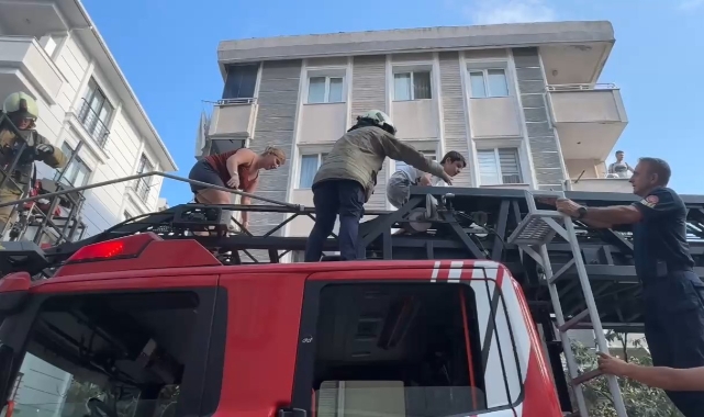Yangında mahsur kaldılar! itfaye yardımlarına yetişti