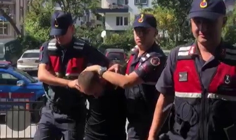 15 ayrı suçtan aranan kişi kıskıvrak yakalandı