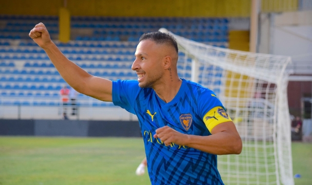37 yaşındaki Yasin Öztekin, gollerine devam ediyor