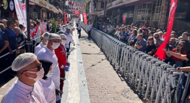 Afyonkarahisar'da dünyanın en uzun lokumunu yaptılar