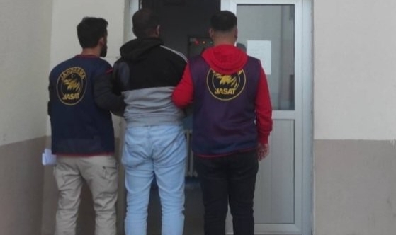 Ağrı’da aranan firari yakalandı