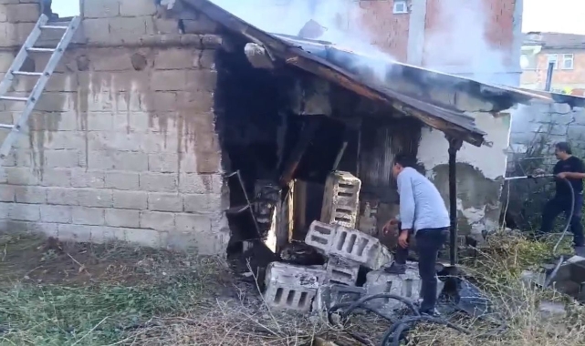 Ağrı’da bir ev küle döndü