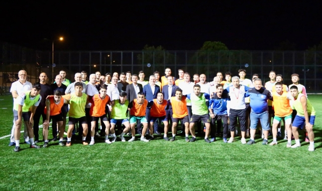 AK Partili Ahmet Kılıç'tan Barbaros Spor Kulübü'ne ziyaret